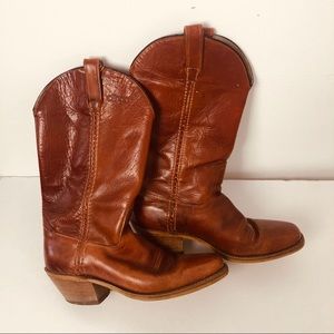Authentic Worn-In Dingo Square Toe Unisex  Boots